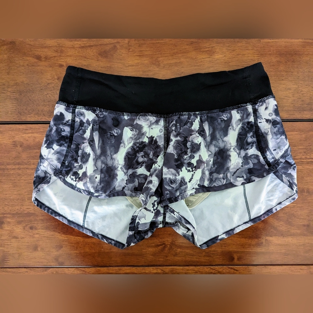Lululemon Speed Shorts Size 4
